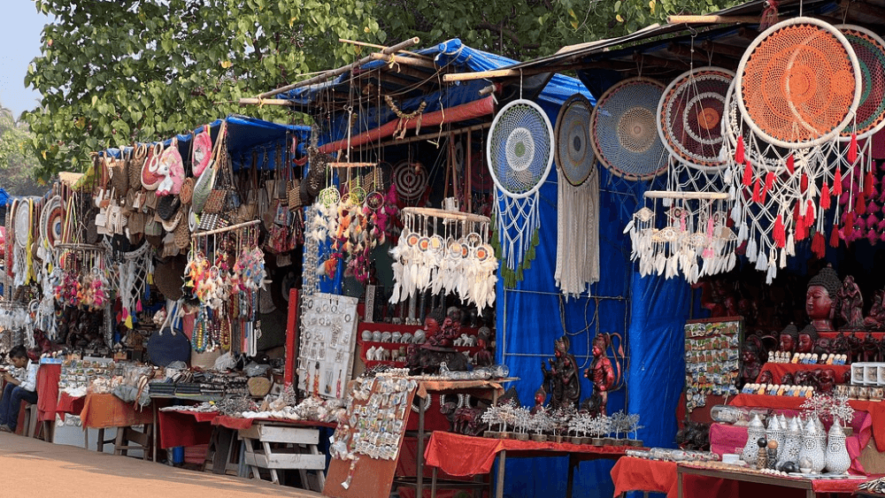 Famous things to buy in Goa - Souvenir Market