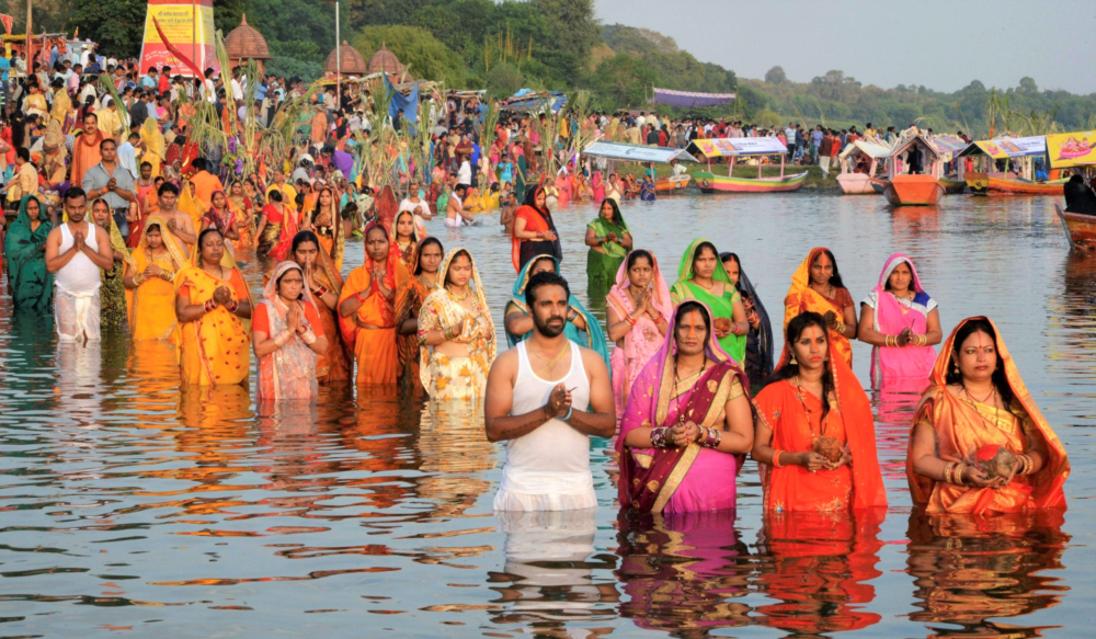 Chhath Puja 2025 – The Complete Guide to Rituals, Significance & Travel